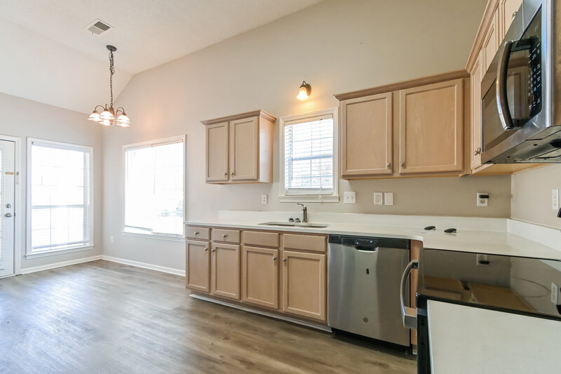 2,070/Mo, 8730 Eagle View Dr Cordova, TN 38018 Kitchen View 2