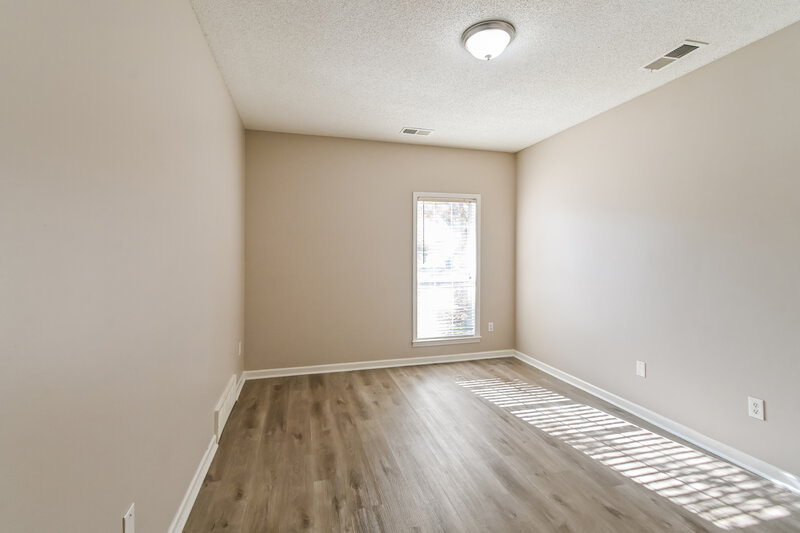 2,070/Mo, 8730 Eagle View Dr Cordova, TN 38018 Main Bedroom View