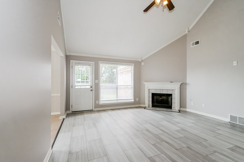 2,070/Mo, 1141 Red Fern Cir E Cordova, TN 38018 Living Room View 2