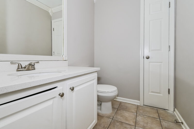 2,070/Mo, 1141 Red Fern Cir E Cordova, TN 38018 Bathroom View 2