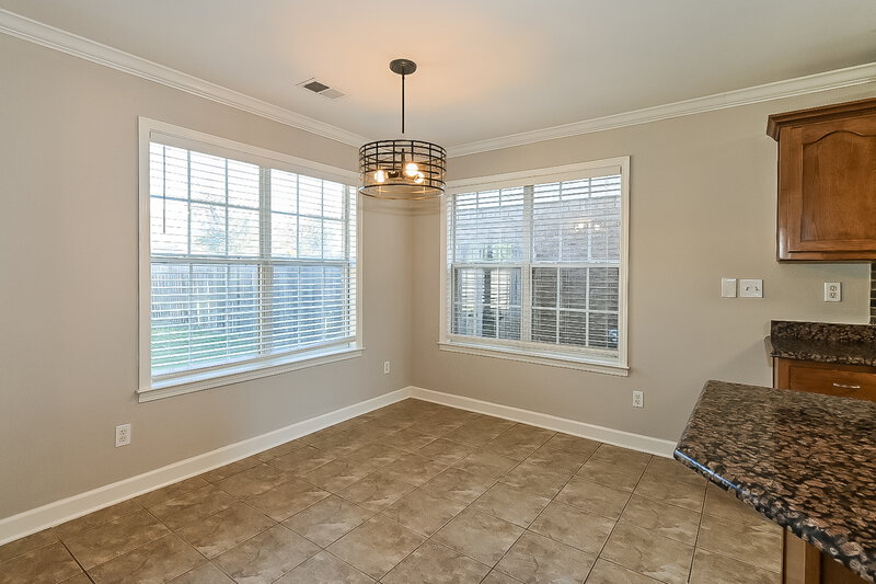 2,980/Mo, 2936 Glennbury Ln Southaven, MS 38672 Breakfast Nook View