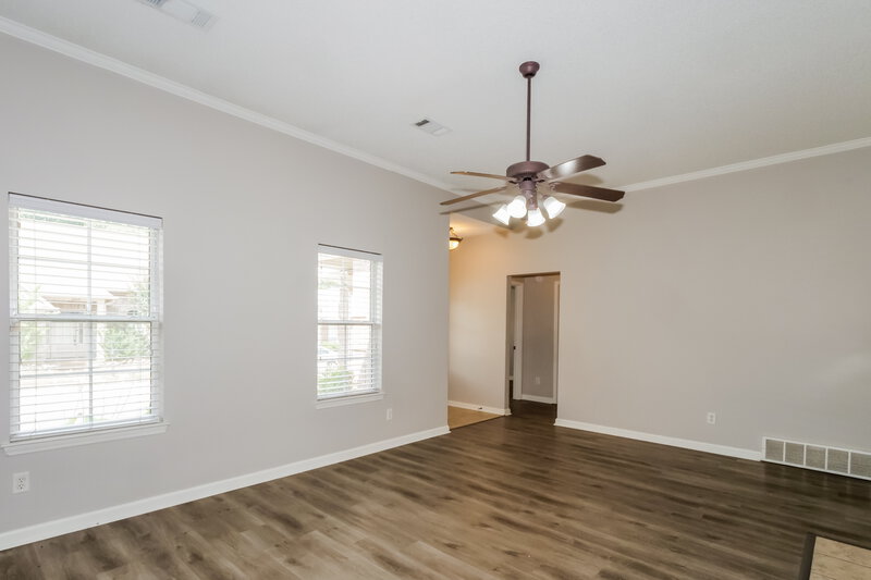 1,710/Mo, 10247 Morning Hill Dr Cordova, TN 38016 Living Room View 2
