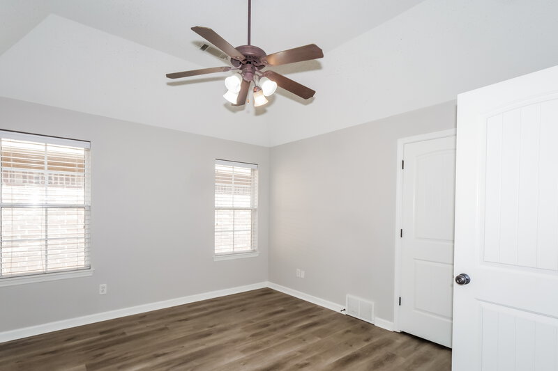 1,710/Mo, 10247 Morning Hill Dr Cordova, TN 38016 Main Bedroom View
