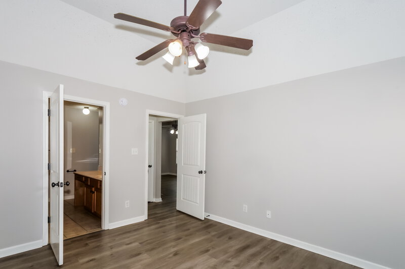 1,710/Mo, 10247 Morning Hill Dr Cordova, TN 38016 Main Bedroom View 2