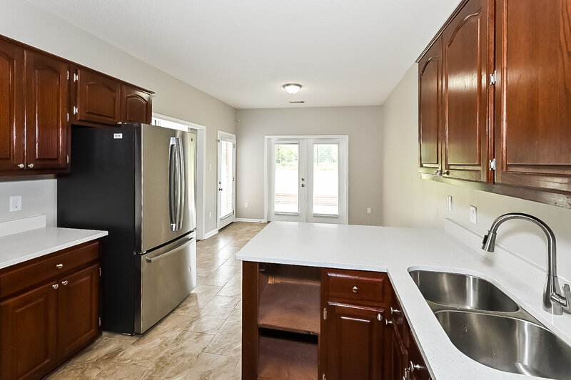 2,025/Mo, 6348 Cheyenne Dr Olive Branch, MS 38654 Kitchen View 3