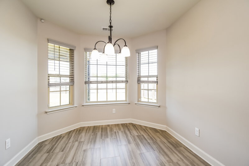 2,355/Mo, 3469 Marion Ln Southaven, MS 38672 Dining Room View
