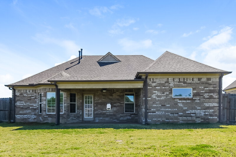 2,355/Mo, 3469 Marion Ln Southaven, MS 38672 Rear View 2