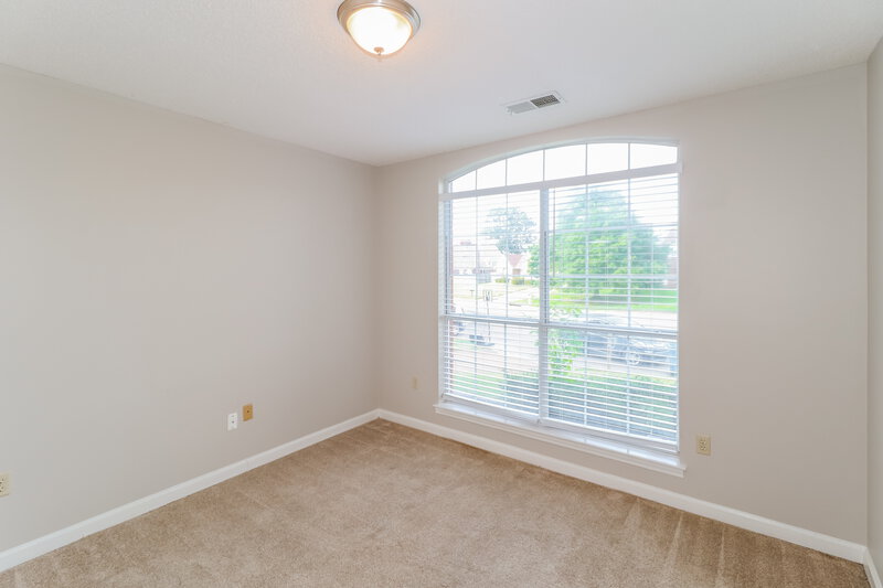 1,940/Mo, 4385 Muskerry Cove Memphis, TN 38125 Bedroom View 2