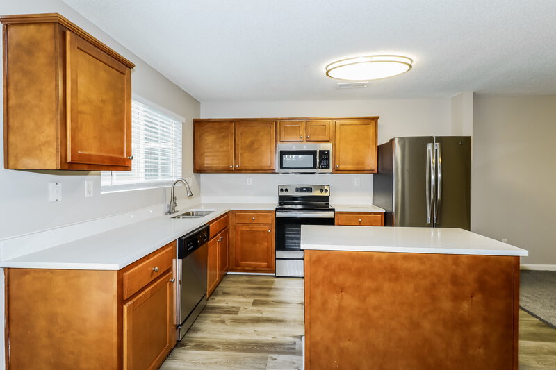 1,710/Mo, 10041 Chariden Dr Cordova, TN 38016 Kitchen View 2