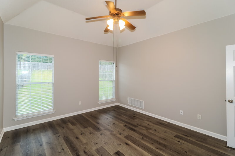 2,045/Mo, 246 Fairway Trace Dr Hernando, MS 38632 Main Bedroom View 2