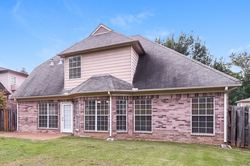 2,045/Mo, 246 Fairway Trace Dr Hernando, MS 38632 Rear View