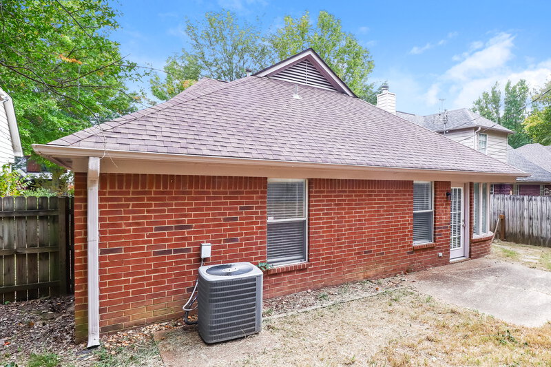 1,655/Mo, 1067 Nolan Ln Cordova, TN 38018 Rear View