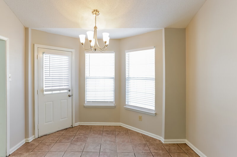 1,485/Mo, 7400 Bramble Ln Walls, MS 38680 Dining Room View