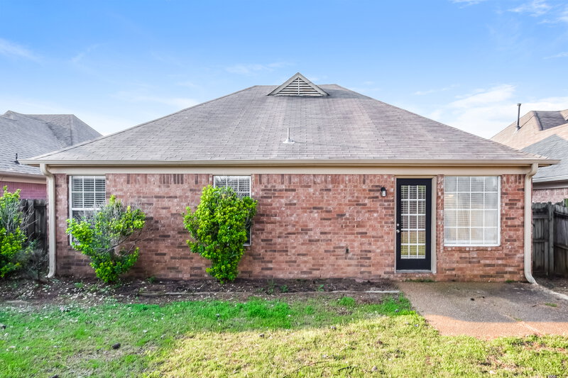 1,790/Mo, 1107 Breezy Valley Dr Cordova, TN 38018 Rear View