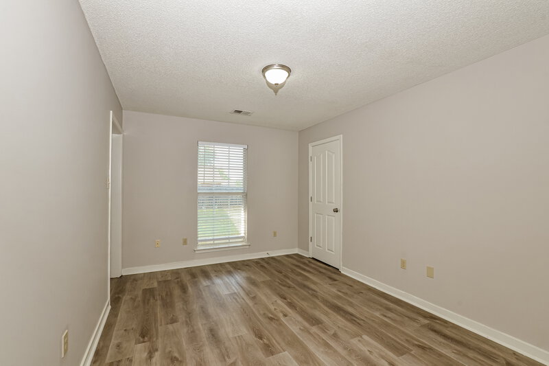 1,875/Mo, 7163 Windsor Dr Horn Lake, MS 38637 Bedroom View 2