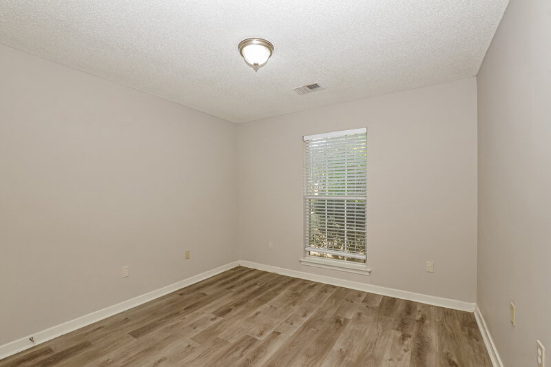 1,875/Mo, 7163 Windsor Dr Horn Lake, MS 38637 Bedroom View 3
