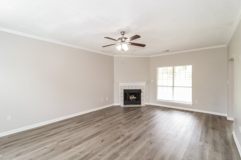 1,900/Mo, 7415 Creekside Dr Olive Branch, MS 38654 Living Room View