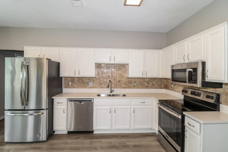 1,900/Mo, 7415 Creekside Dr Olive Branch, MS 38654 Kitchen View