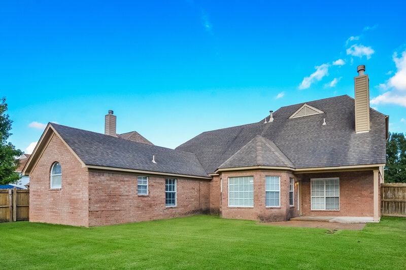 2,390/Mo, 7415 Creekside Dr Olive Branch, MS 38654 Rear View