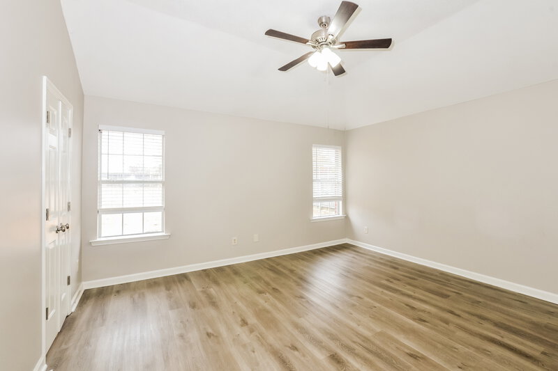 1,730/Mo, 7558 Fox Hunt Dr E Olive Branch, MS 38654 Main Bedroom View