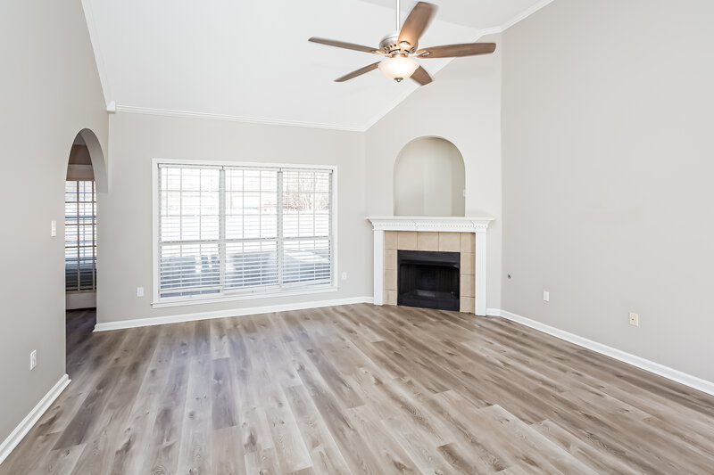 2,020/Mo, 13064 Sandbourne S Olive Branch, MS 38654 Living Room View 2