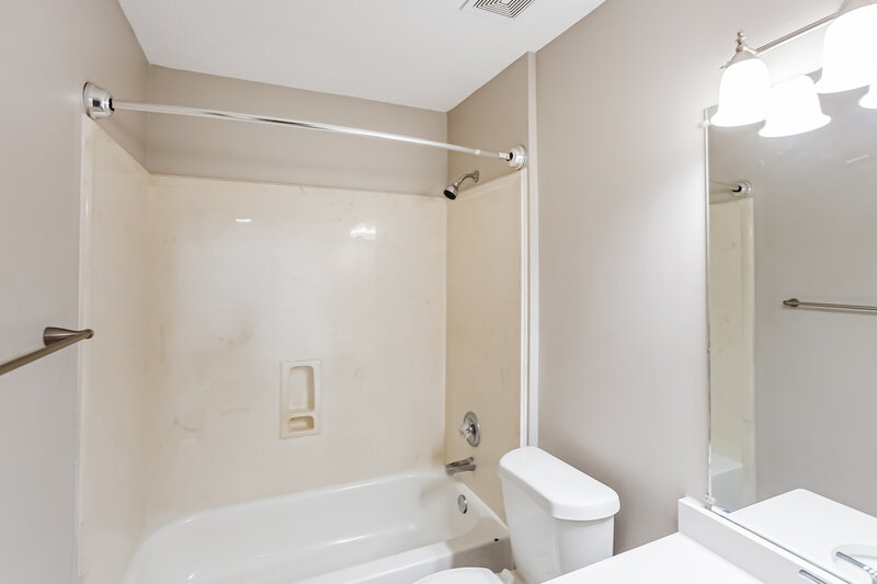 2,020/Mo, 13064 Sandbourne S Olive Branch, MS 38654 Bathroom View