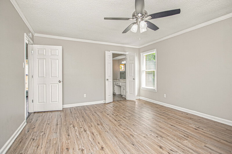 2,440/Mo, 5000 W Old Farm Rd Memphis, TN 38125 Primary Bedroom View 2