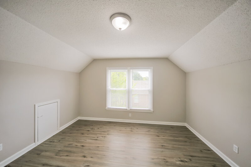 3,240/Mo, 5000 W Old Farm Rd Memphis, TN 38125 Bedroom View