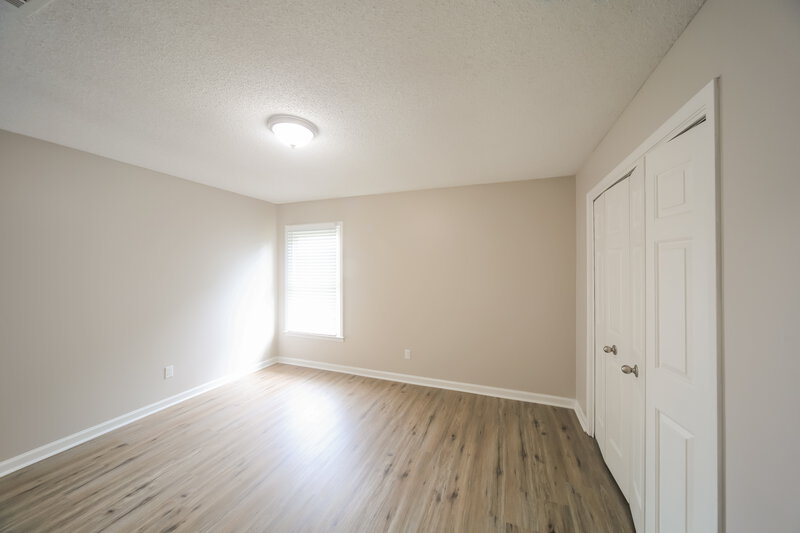 3,240/Mo, 5000 W Old Farm Rd Memphis, TN 38125 Bedroom View 2