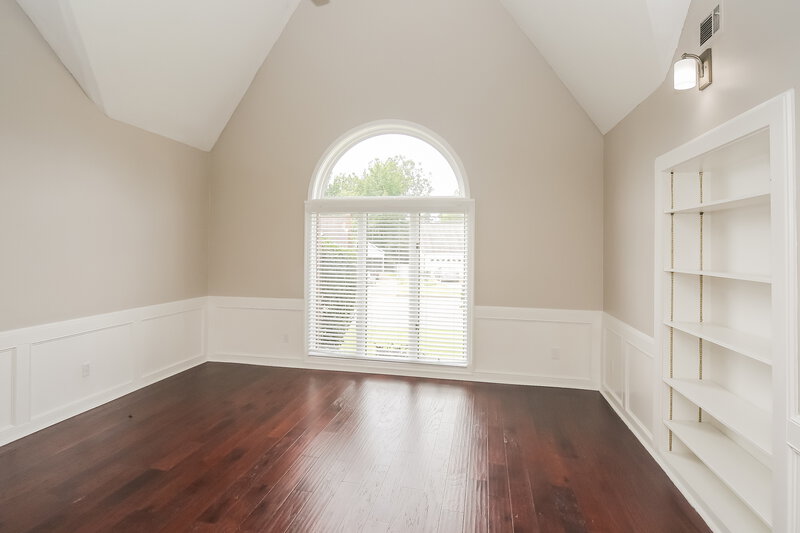 3,240/Mo, 5000 W Old Farm Rd Memphis, TN 38125 Bedroom View 4