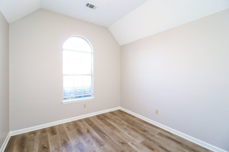 2,450/Mo, 7121 Showboat Ln Cordova, TN 38018 Bedroom View