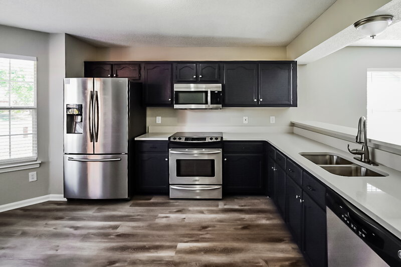 1,780/Mo, 1913 Brentwood Trce Southaven, MS 38671 Kitchen View 2