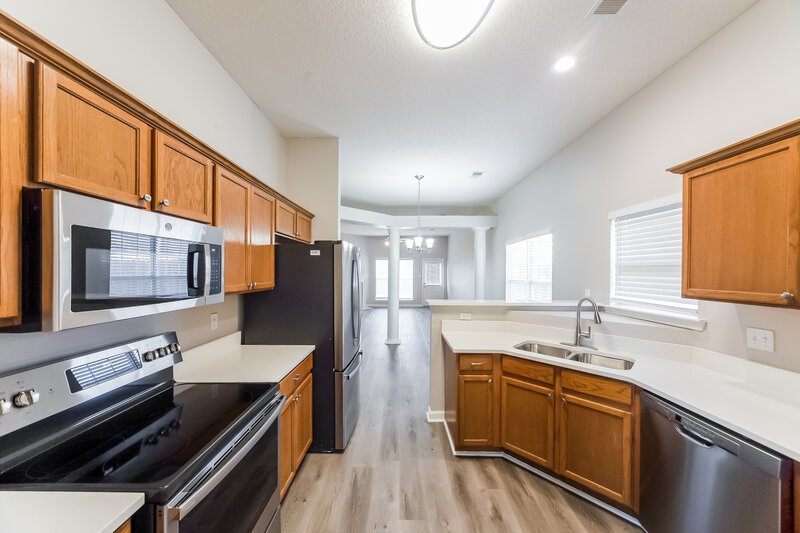 1,920/Mo, 12794 Fox Hunter Drive Olive Branch, MS 38654 Kitchen View 2