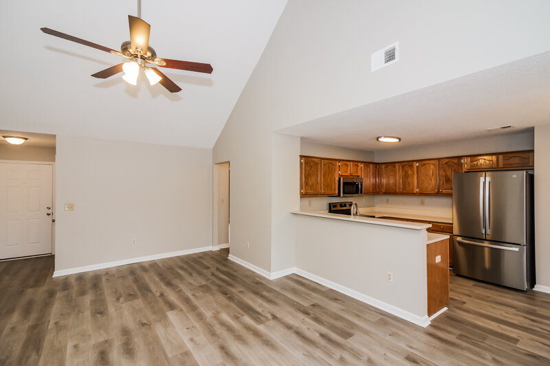 1,585/Mo, 6848 Stevenwoods Ave Memphis, TN 38141 Living Room View 2