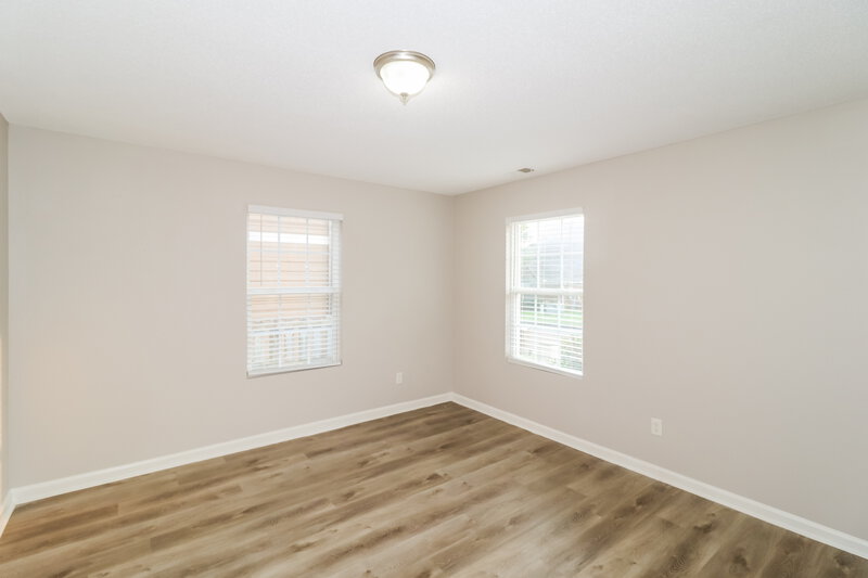 1,900/Mo, 1734 Addison Park Cove Cordova, TN 38016 Living Room View