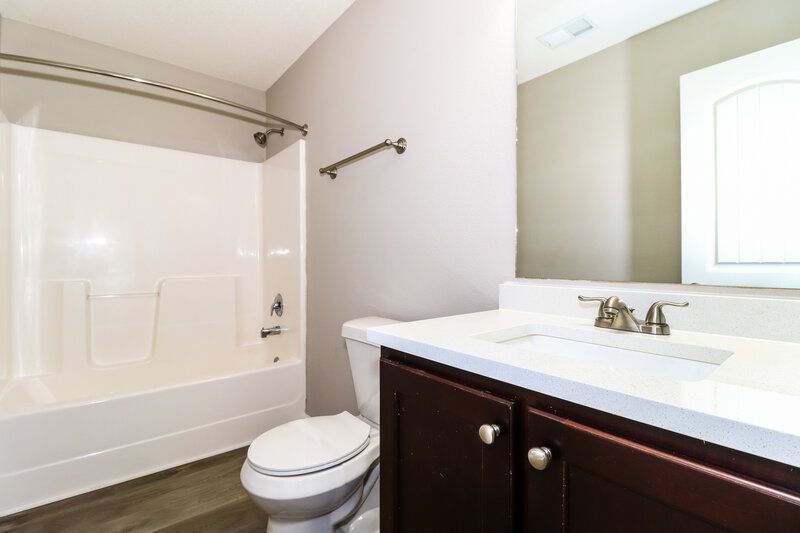 1,890/Mo, 1734 Addison Park Cove Cordova, TN 38016 Bathroom View