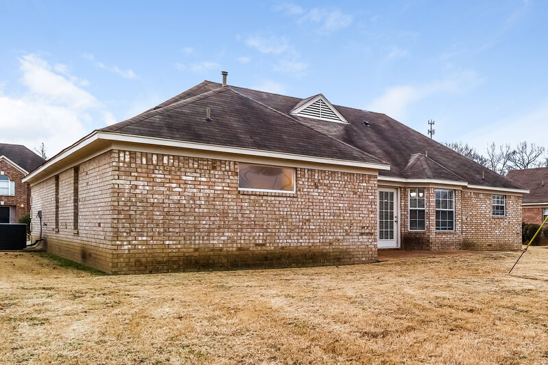 2,900/Mo, 10566 Wyckford Dr Olive Branch, MS 38654 Rear View 2