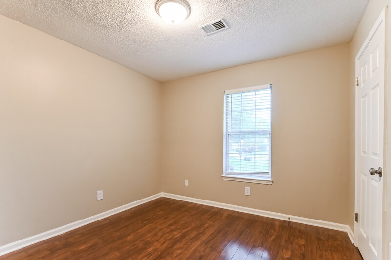 1,640/Mo, 5819 Waverly Dr Horn Lake, MS 38637 Bedroom View