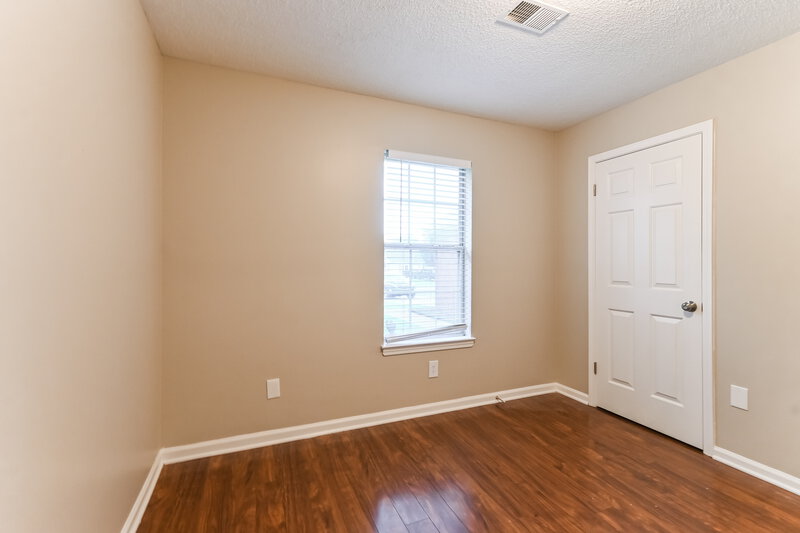 1,640/Mo, 5819 Waverly Dr Horn Lake, MS 38637 Bedroom View 2