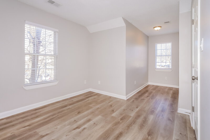 1,795/Mo, 8793 Five Oaks Dr W Southaven, MS 38671 Bedroom View 3