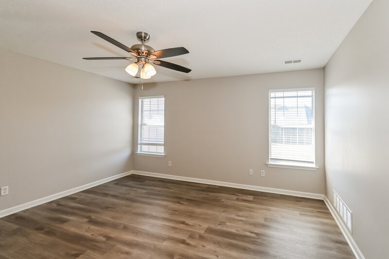 1,970/Mo, 3129 Pinetree Loop S Southaven, MS 38672 Main Bedroom View