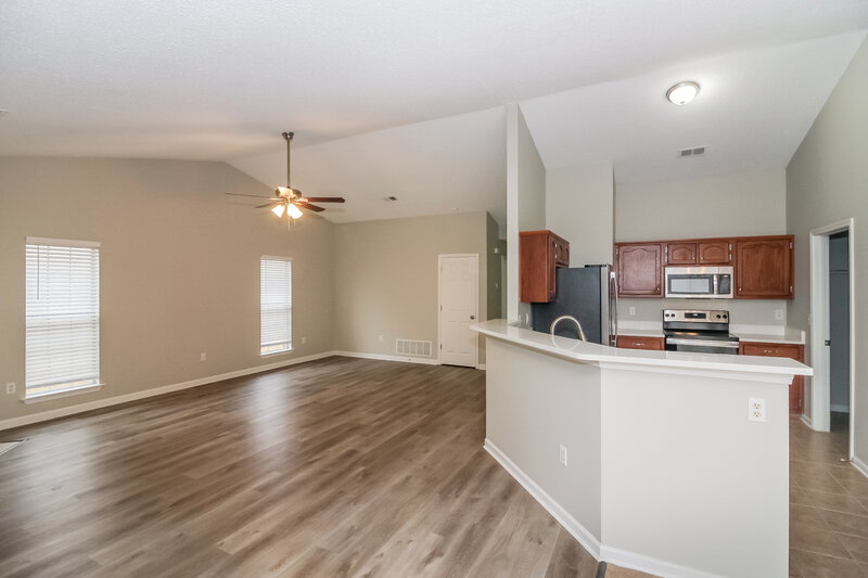 1,990/Mo, 1910 Cresent Ln Southaven, MS 38671 Dining Room View 2