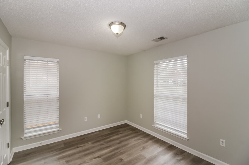 1,990/Mo, 1910 Cresent Ln Southaven, MS 38671 Bedroom View 2