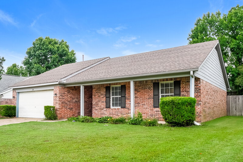 1,775/Mo, 120 Pinewood Dr Oakland, TN 38060 Front View