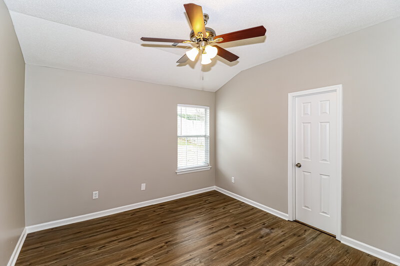 3,080/Mo, 120 Pinewood Dr Oakland, TN 38060 Main Bedroom View