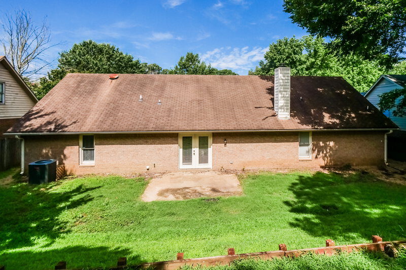 2,195/Mo, 128 Walnut Ridge Ln Cordova, TN 38018 Rear View