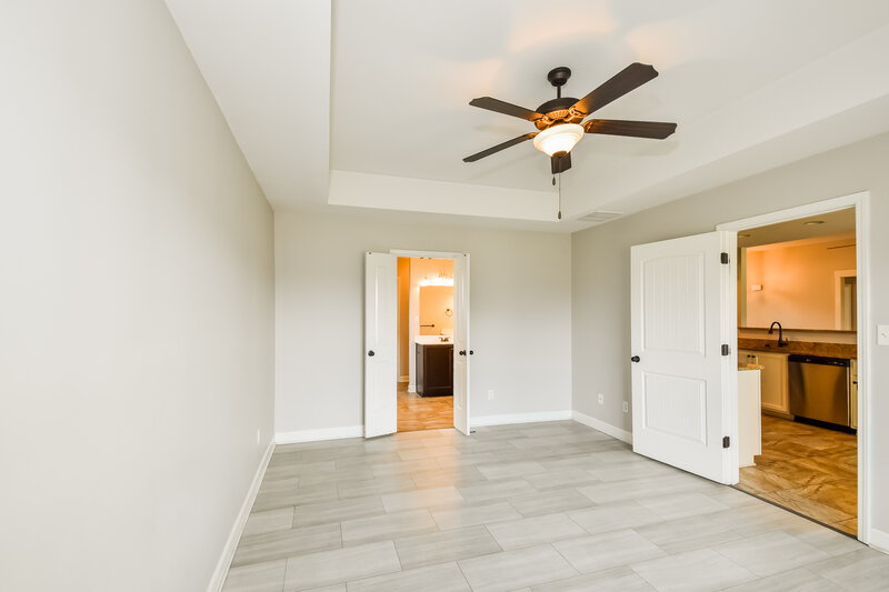 2,415/Mo, 2583 Molly Ln Southaven, MS 38672 Main Bedroom View 2