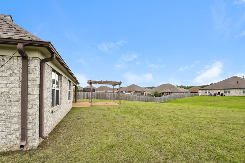 2,415/Mo, 2583 Molly Ln Southaven, MS 38672 Rear View