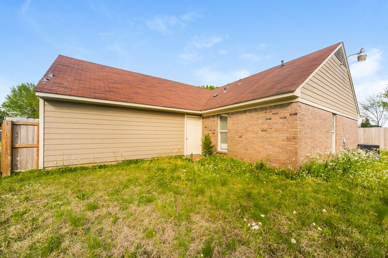 1,705/Mo, 10203 Farley Dr S Olive Branch, MS 38654 Rear View