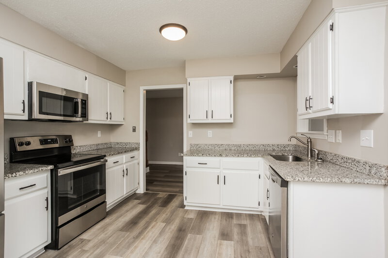 2,130/Mo, 6070 Halstead St Bartlett, TN 38134 Kitchen View 2